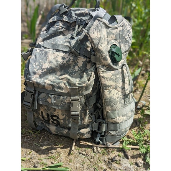 Combo 3-Day Assault Pack w/ Hydration System 3L with Bladder - USGI Army UCP ACU - Picture 2 of 14